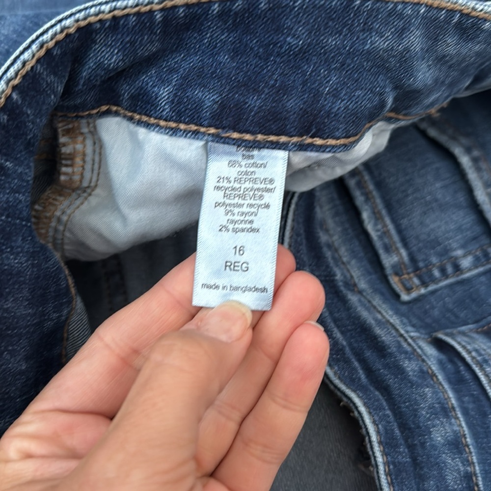 Maurices Jeans (size 16 regular) - Picture 6 of 7